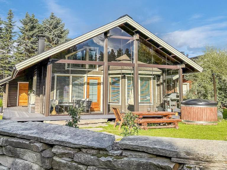 House with patio & sauna | Nature view — photo 2
