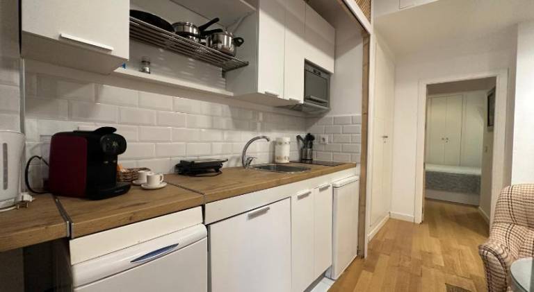 Family-friendly beautiful rental apartment | Next to Seville Cathedral | Suitable for remote work | Pets allowed — photo 4