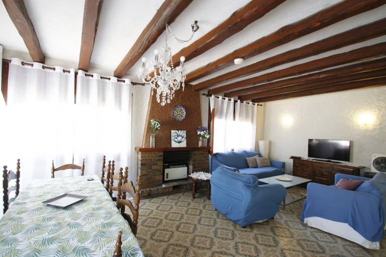 Fully equipped beautiful villa with garden, private pool & barbeque | Pets allowed — photo 5
