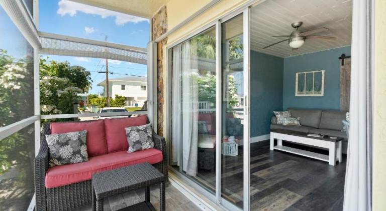 Rental apartment with pool — photo 4