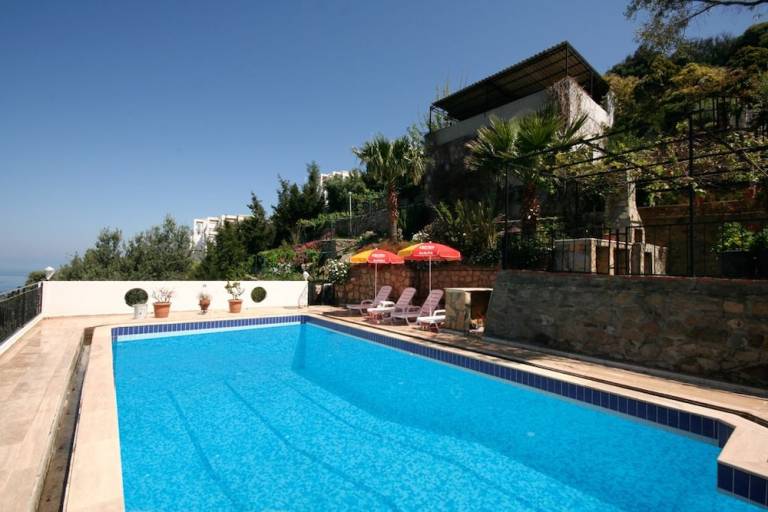 Villa  Yalıkavak Mahallesi