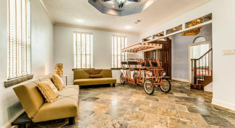 House with patio, grill & garden | Good for workation in Galveston, TX