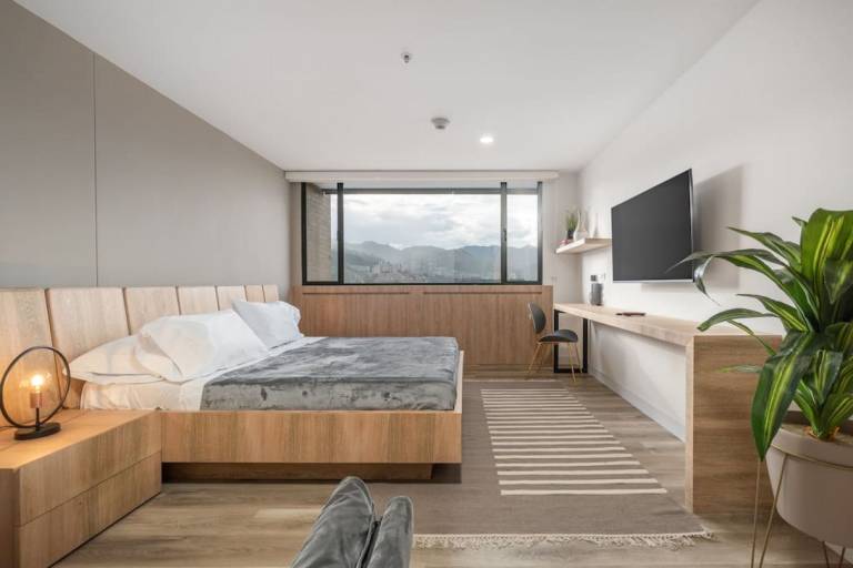 Go Living & Suites 1019