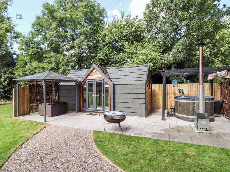 Cabin  Middleton Cheney