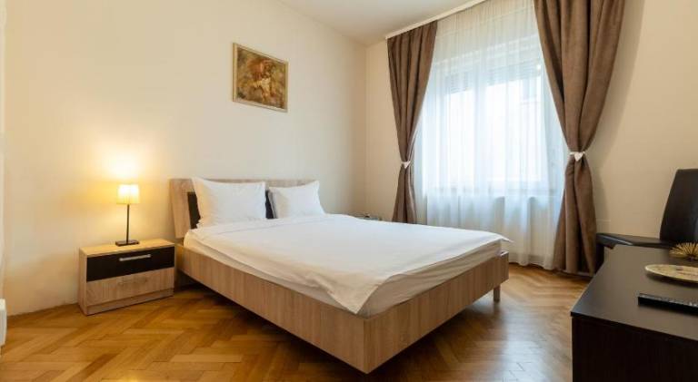 Rental apartment with 2 rooms for 6 persons — photo 2