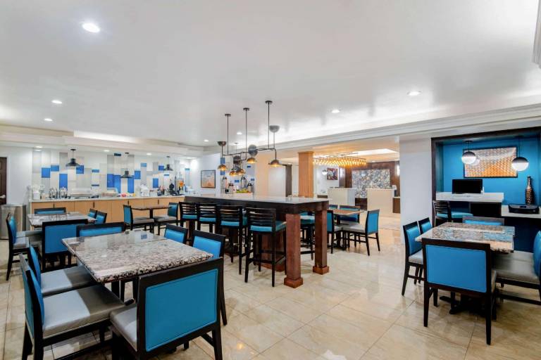 La Quinta Inn & Suites by Wyndham Dalhart — photo 2