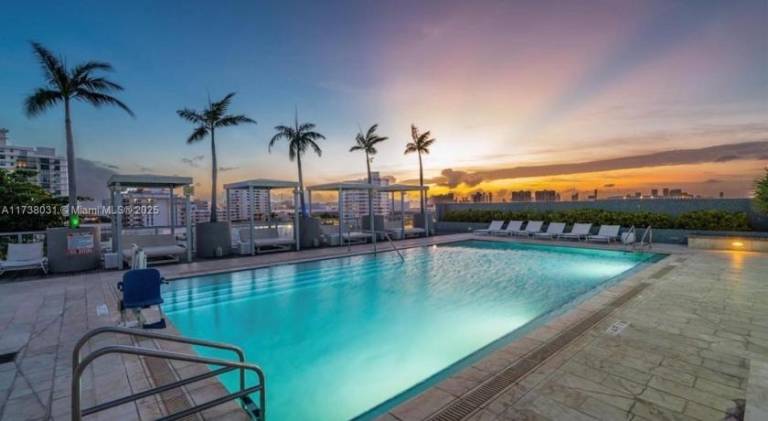 Holiday apartment with sauna, yard & hot tub | Close to Miami Beach Botanical Garden | Beach nearby | Good for workation | Dogs allowed in Miami Beach, FL