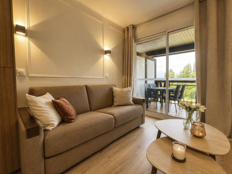 Ferienwohnung mit Pool in Deauville, Normandie f&uuml;r max. 4 Personen am Atlantik