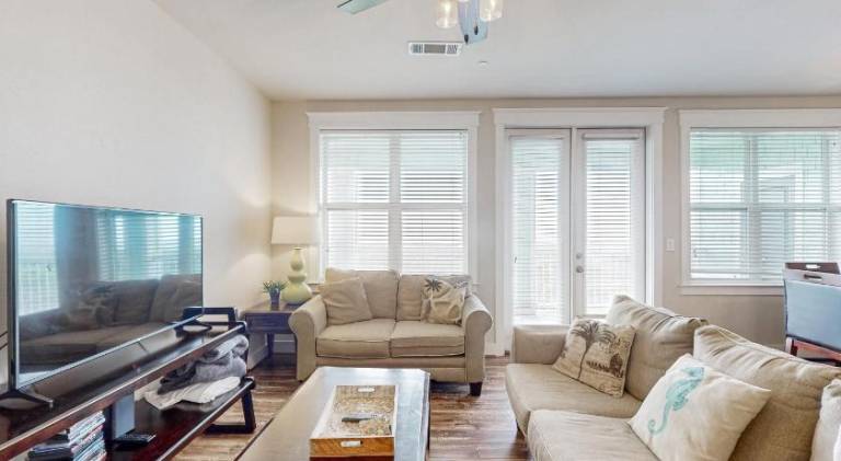 Apartment with terrace, grill & hot tub | Good for workation — photo 2