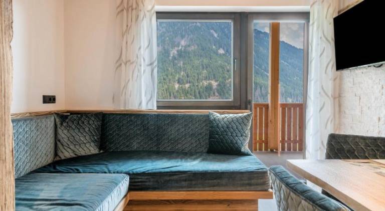 Holiday apartment with jacuzzi — photo 2