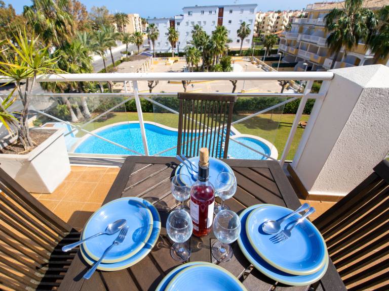 Pleasant holiday apartment with patio, garden & pool | Next to the beach | Pets are welcome — photo 3