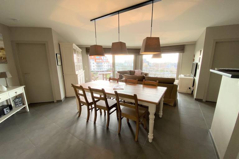 Rental apartment with terrace & pool — photo 2
