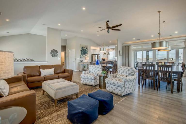 X-TA-SEA 440 ft to the beach Private Pool, Hot Tub, Dog-Friendly — photo 4