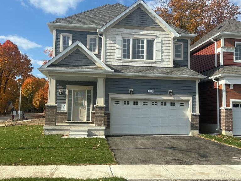 House  Gravenhurst