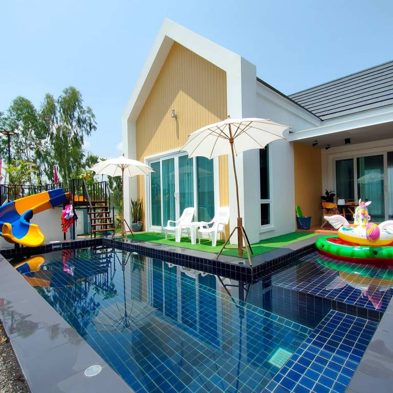 Villa with private pool | Suitable for remote work | Pets allowed in Udon Thani