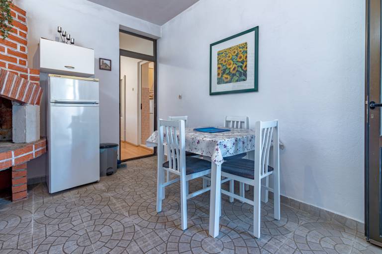 Two bedroom apartment with terrace Jelsa (Hvar) (A-134-c) — photo 5