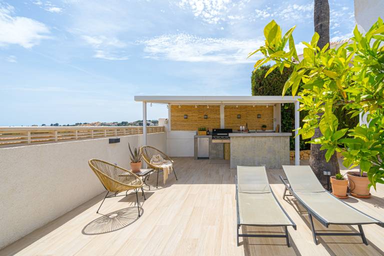 Villa with garden, BBQ & private pool | Mountain view — photo 3