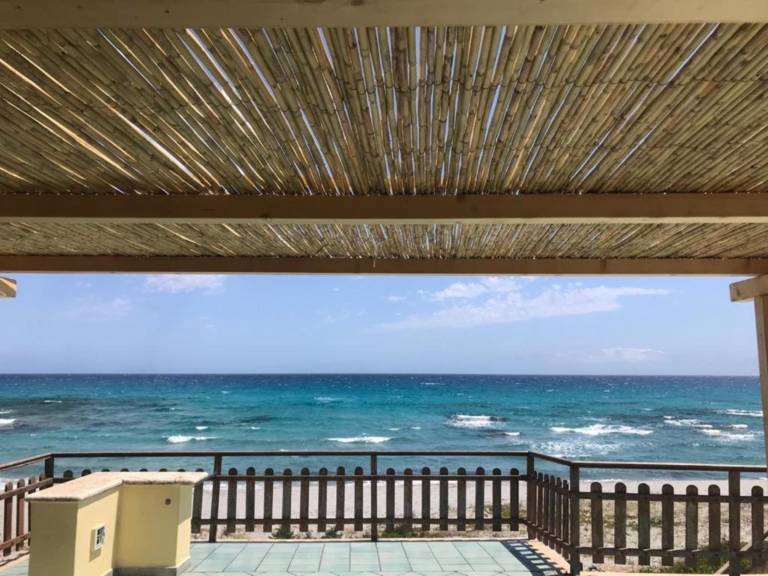 Villa 'Maria' with Sea View, Private Terrace and Wi-Fi in Teo