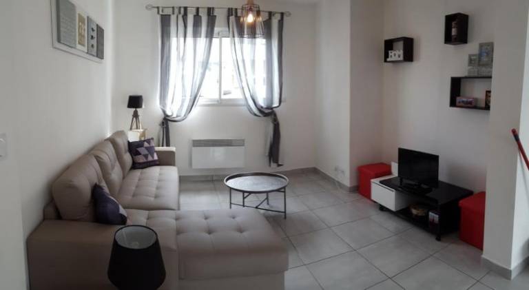 House with 3 rooms for 6 persons in Dieppe