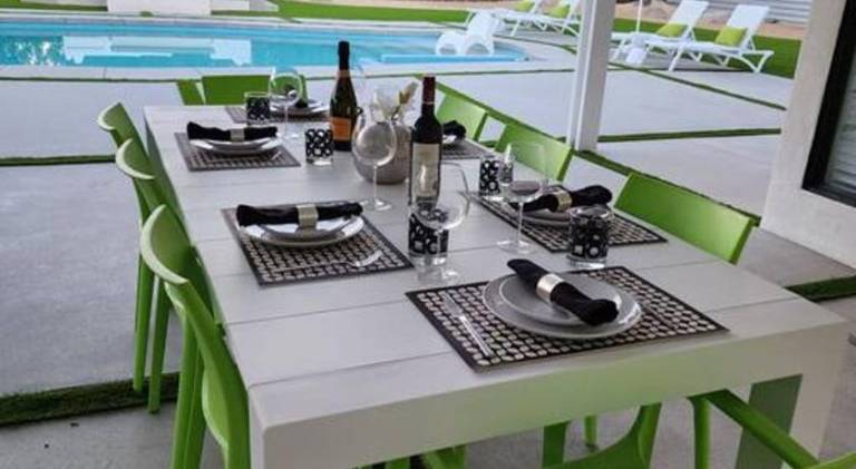 House with barbecue, private pool & jacuzzi | Perfect for remote work — photo 2