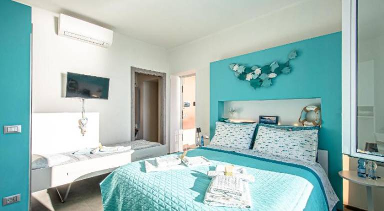 SEAHORSEROOM - Frontemare con Idromassaggio — photo 2