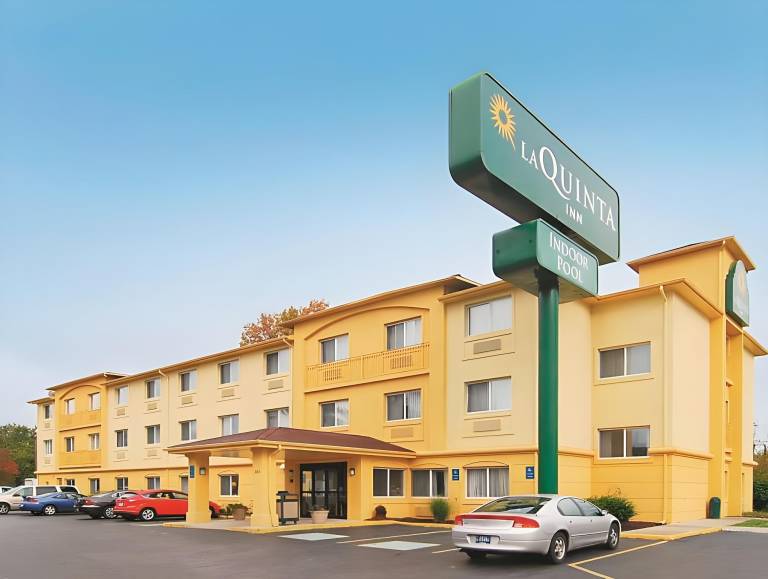 La Quinta Inn by Wyndham Indianapolis North at Pyramids in Marion, IN