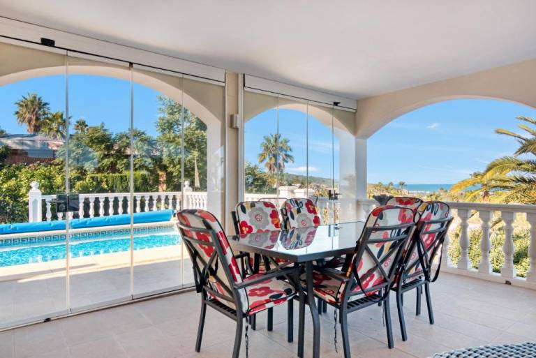Child-friendly charming villa with barbeque, private pool & yard | Sea view | Pets allowed — photo 4