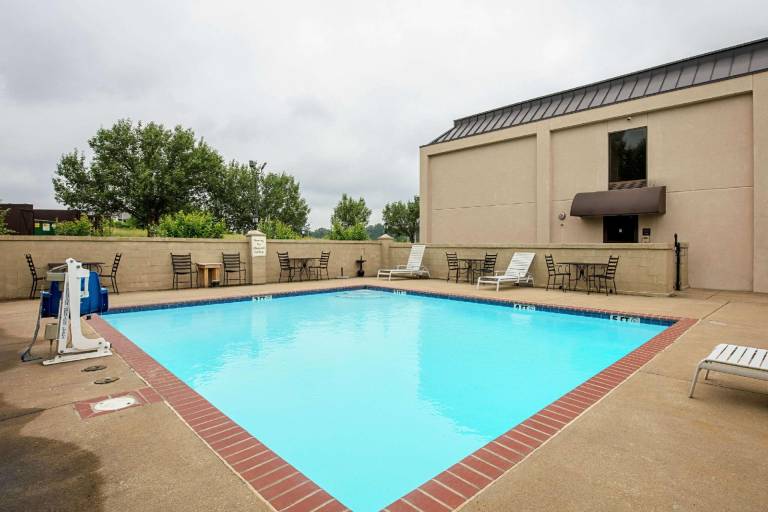 Quality Inn Holly Springs South — photo 3