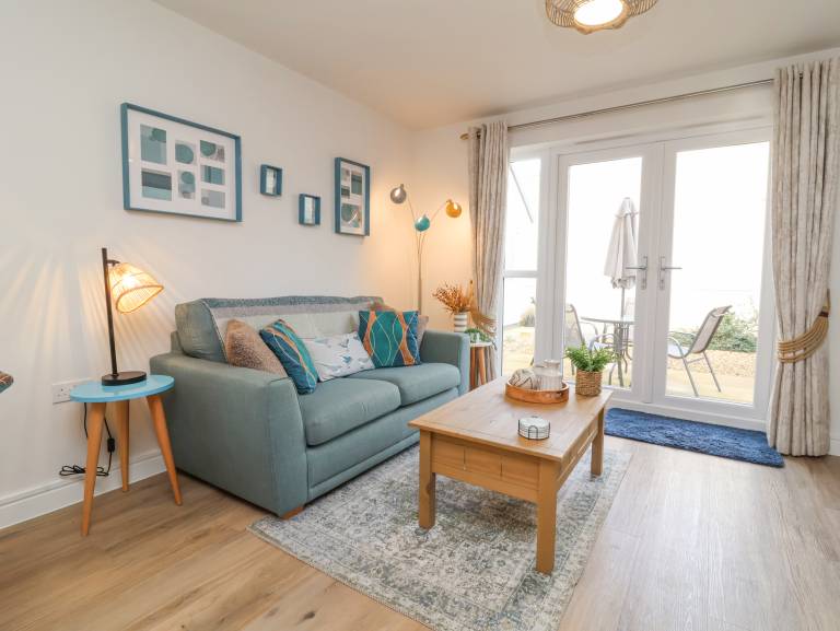 Cottage with garden | Beach view — photo 4