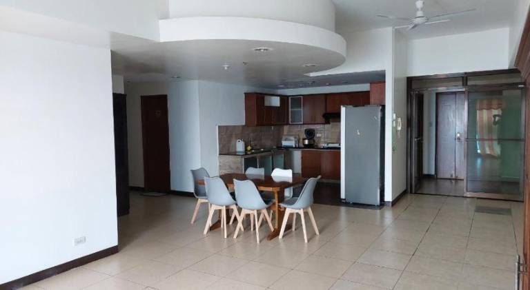 Serviced apartment with sauna, garden & pool | Dogs allowed — photo 3