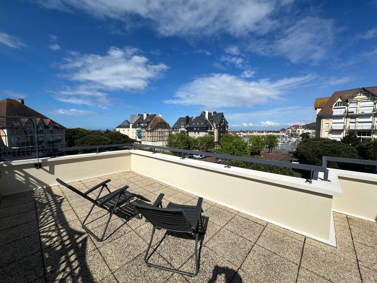 Apartment with 2 rooms for 6 persons — photo 3