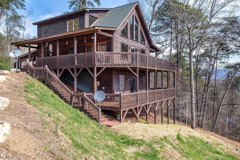 Cabin  Murphy