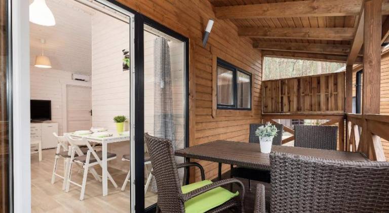 Lodge with yard, BBQ & terrace | Next to the beach | Dogs allowed in Rewal