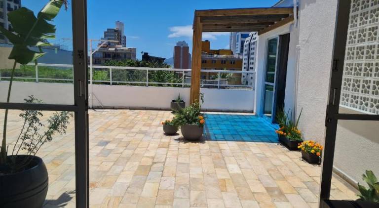 Family-friendly beautiful apartment with terrace, barbecue & pool | Beach nearby | Good for workation | Pets allowed — photo 4