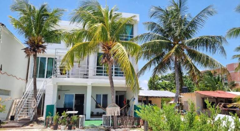 On The Beach - Seaside Sunrise Haven 3 Bedrooms SEA VIEW — photo 4