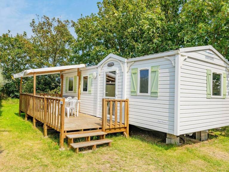 Mobile home with heated pool & terrace — photo 4