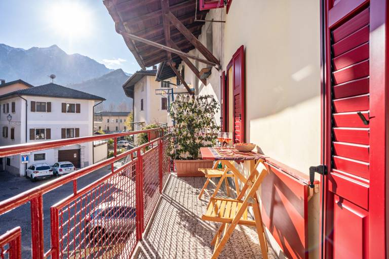 Holiday Apartment "Balconi Rossi Borgo Valsugana" with Mountain View, 2 Balconies & Wi-Fi — photo 5