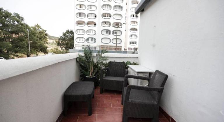 Fully equipped holiday apartment with patio | Pets allowed — photo 2