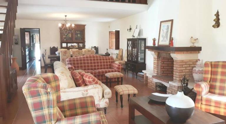 Fully equipped house with barbeque, terrace & private pool | Pets allowed — photo 5