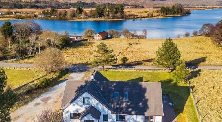 House with 3 rooms for 6 persons in Acharacle