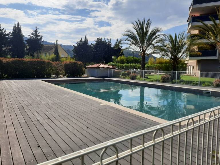 Appartement Auribeau-sur-Siagne