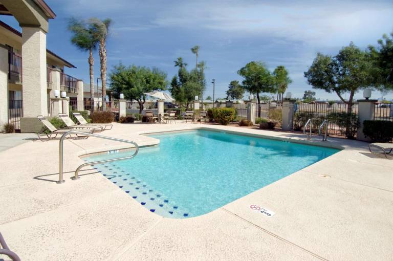 Americas Best Value Inn - Phoenix, AZ — photo 2