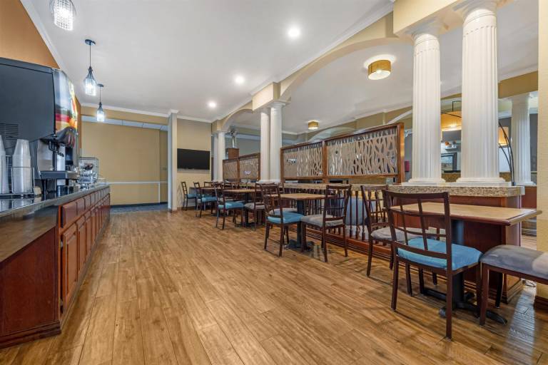 Best Western Plus Shamrock Inn & Suites — photo 3