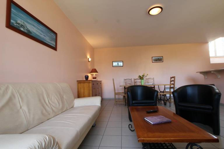 Wonderful gite with terrace, grill & yard | Dogs allowed — photo 4