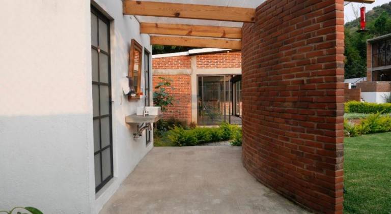 House with yard, patio & private pool | Perfect for remote work | Pet-friendly — photo 5