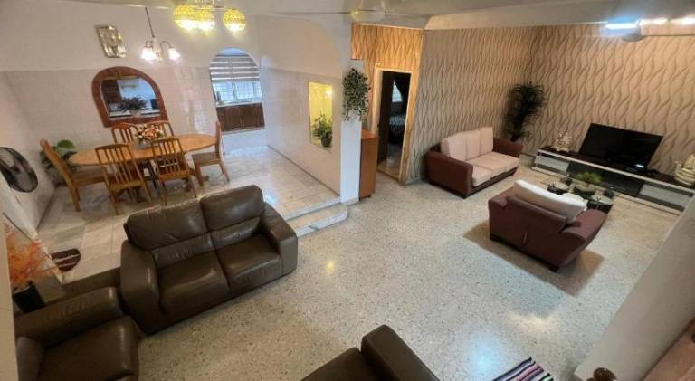 251 m&sup2; Ferienhaus