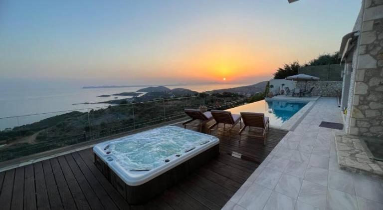 Villa with garden, patio & jacuzzi — photo 3