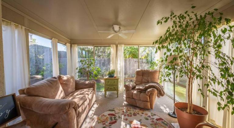Big vacation home | Pets allowed — photo 2