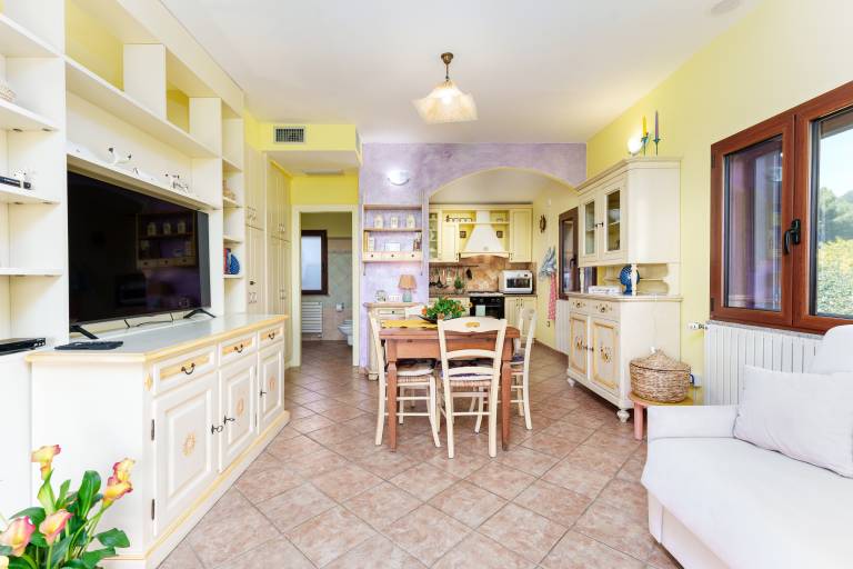 Holiday Home 'Gli Amici Di Adry' with Sea View, Wi-Fi and Air Conditioning — photo 4