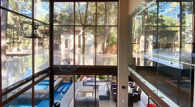 House with hot tub & pool — photo 3